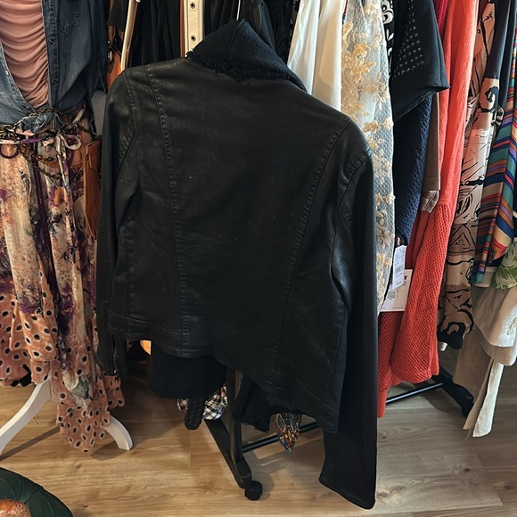 EUC Free People Black Drape Front Coated Denim Moto Jacket - Super Cool - Size 8 - Picture 6 of 7